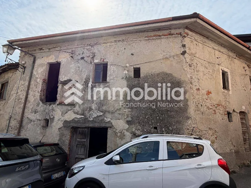 Rustico/Casale in vendita a Bagnasco - foto 1