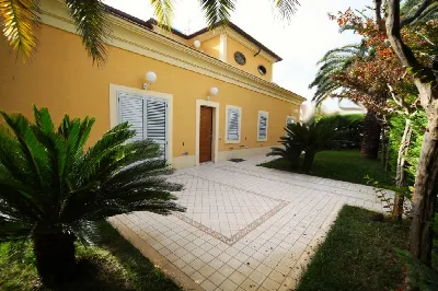 Villa in vendita a San Benedetto del Tront... - foto 1
