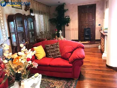 Villa in vendita a San Benedetto del Tront... - foto 2