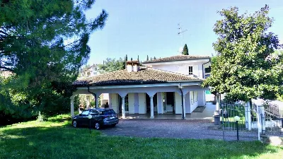 Villa in vendita a Padenghe sul Garda - foto 1