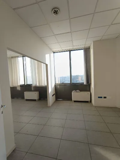 Ufficio in vendita a Modena, Sacca, crocet... - foto 1