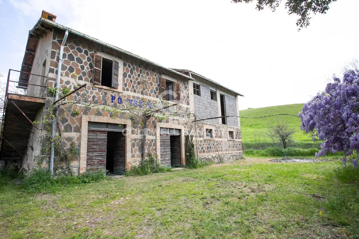 Rustico/Casale in vendita a Tuscania - foto 4