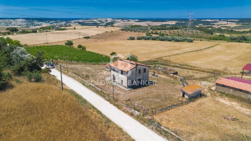 Rustico/Casale in vendita a Tuscania - foto 1