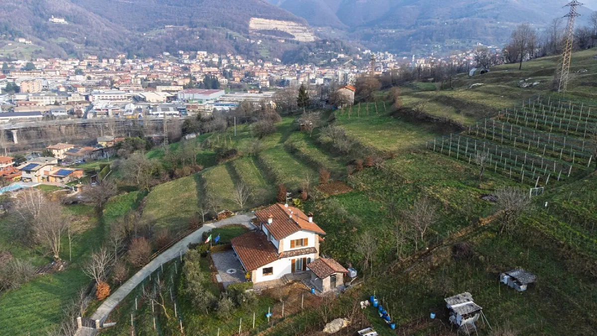 Rustico/Casale in vendita a Nembro - foto 2