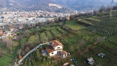 Rustico/Casale in vendita a Nembro - foto 2