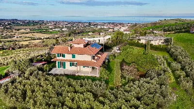 Villa in vendita a Roseto degli Abruzzi - foto 3