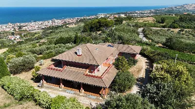 Villa in vendita a Roseto degli Abruzzi - foto 3
