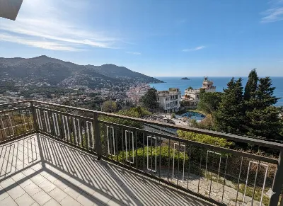 Villa a Alassio