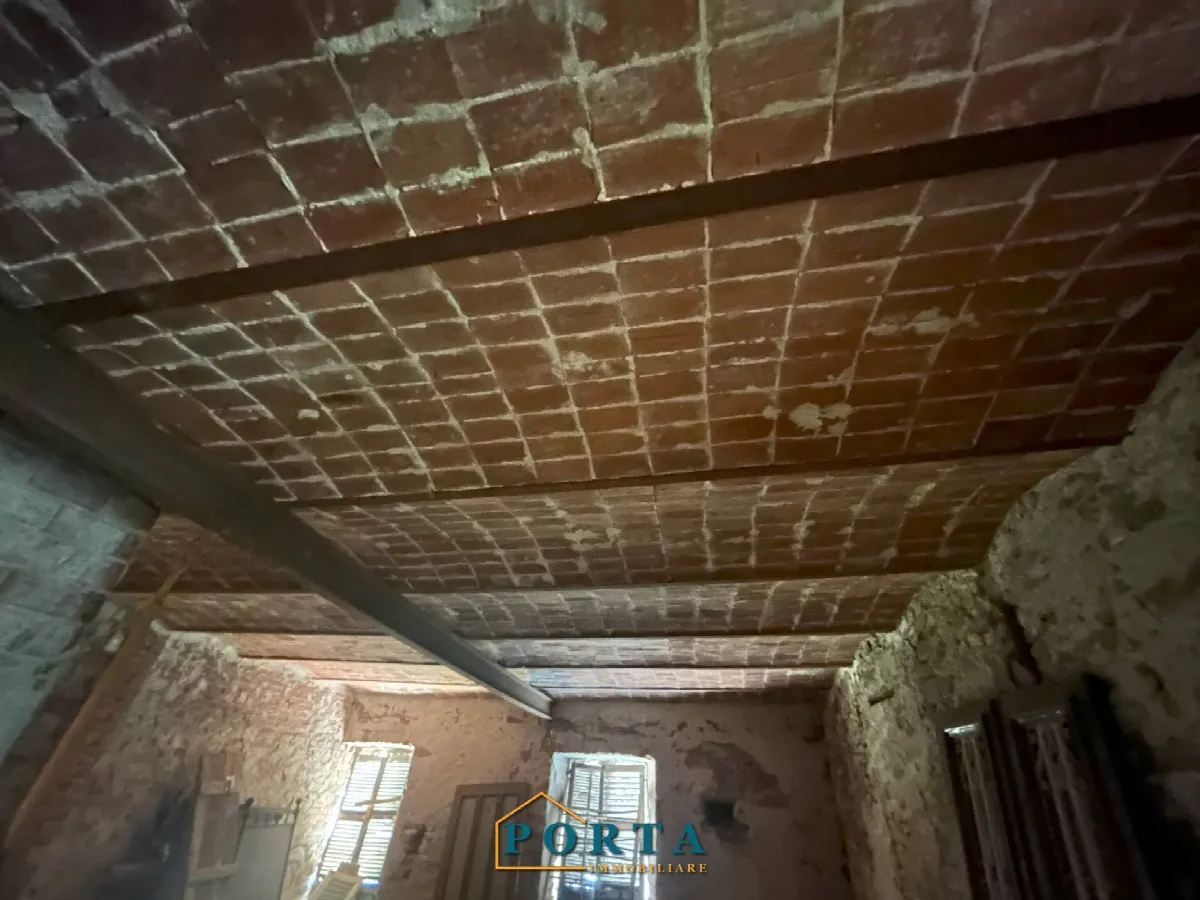 Rustico/Casale in vendita a Rocca Cigliè - foto 5