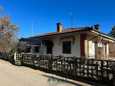 Villa a Piozzo
