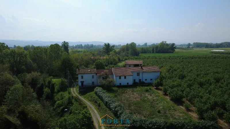 Casa Indipendente in vendita a Piozzo - foto 1