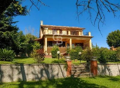 Villa in vendita a Sutri - foto 1
