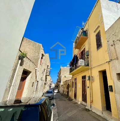 Casa Indipendente a Castellammare del Golfo