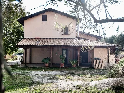 Rustico/Casale in vendita ad Alvito - foto 2