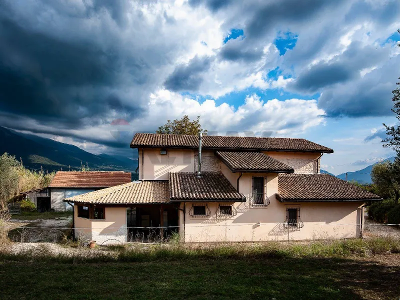 Rustico/Casale in vendita a Alvito - foto 4