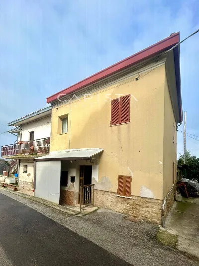 Casa Indipendente a Crecchio