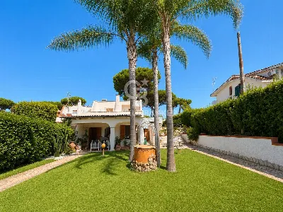 Villa in vendita a San Felice Circeo - foto 1