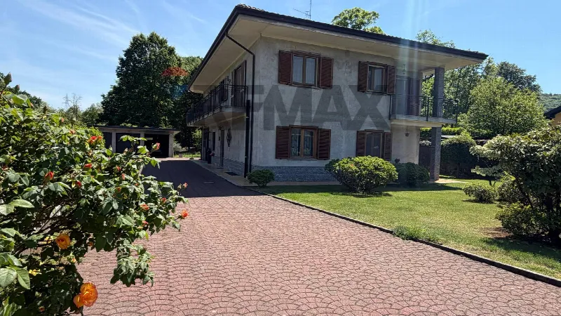 Villa in vendita a Pogno - foto 1