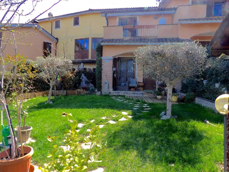 Casa Indipendente in vendita a Terni - foto 1