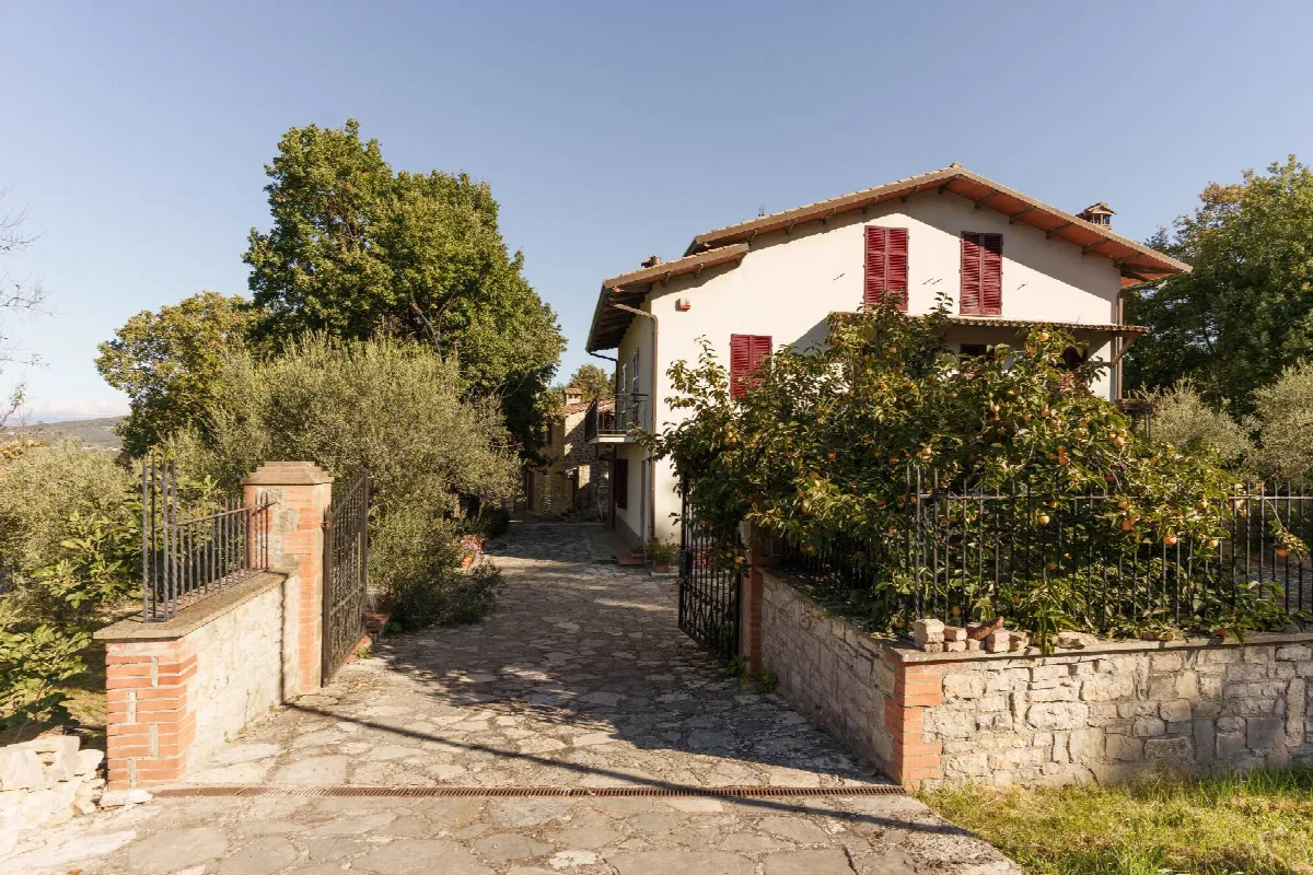 Rustico/Casale in vendita a Magione - foto 3