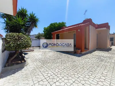 Villa in vendita a Lecce, Torre chianca, b... - foto 1