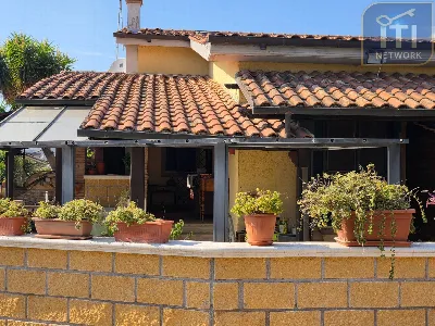 Casa Indipendente in vendita a Roma, Lido ... - foto 1