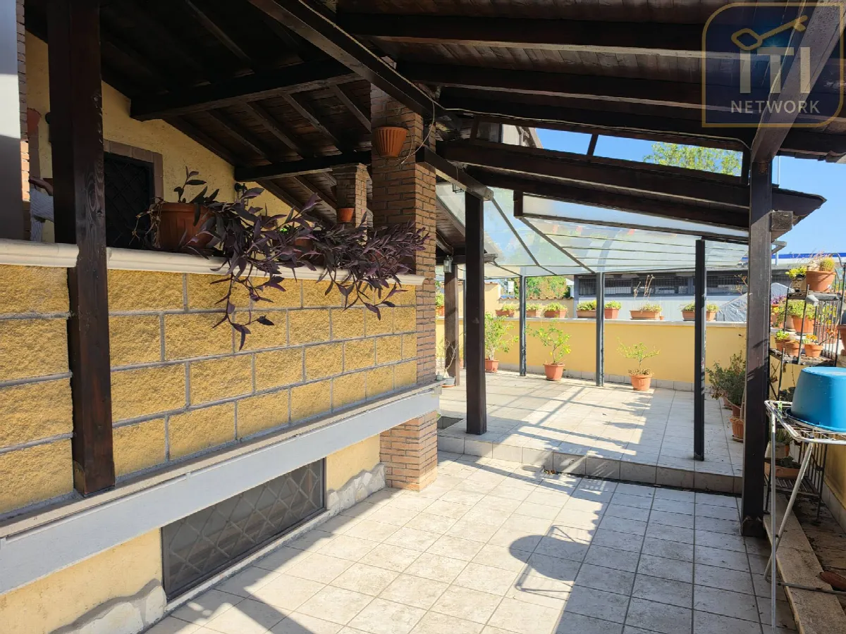 Casa Indipendente in vendita a Roma, Lido Di Ostia, Ostia Antica, Castel Fusano - foto 2