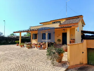 Villa in vendita a Pomezia - foto 4