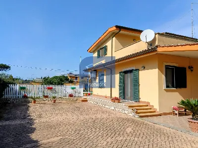Villa in vendita a Pomezia - foto 8