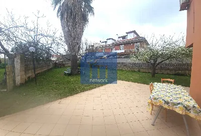 Villa in vendita a Pomezia - foto 2