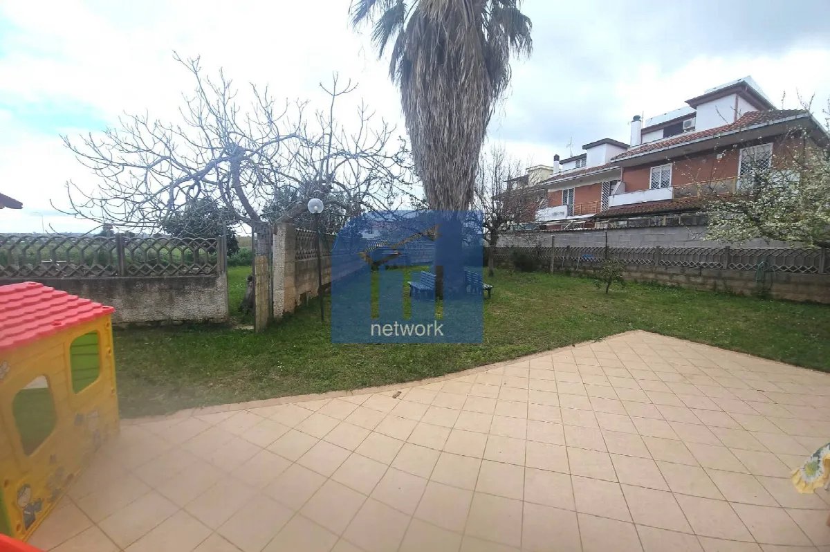 Villa in vendita a Pomezia - foto 5