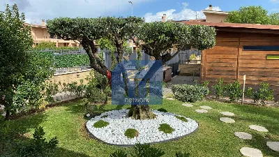 Casa Indipendente in vendita a Pomezia - foto 3