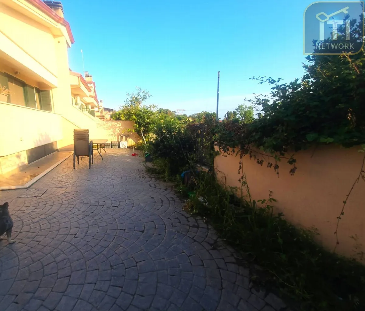 Villa in vendita a Pomezia - foto 5