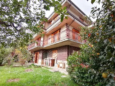 Villa in vendita a Deruta - foto 1
