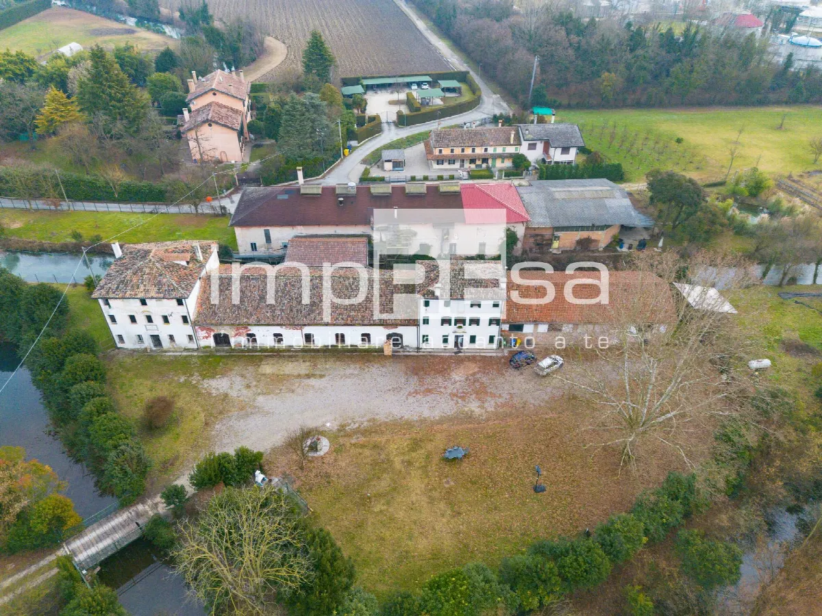 Rustico/Casale in vendita a Carbonera - foto 2