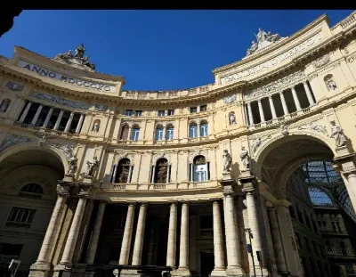 Ufficio in vendita a Napoli, Chiaia, merge... - foto 2