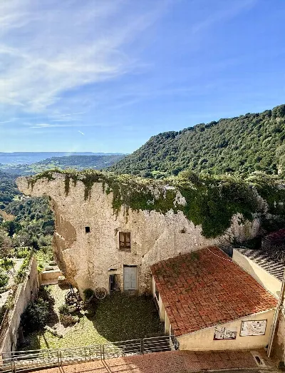 Palazzo/Stabile a Sedini