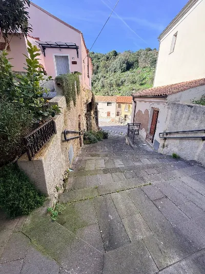 Palazzo/Stabile in vendita a Sedini - foto 3