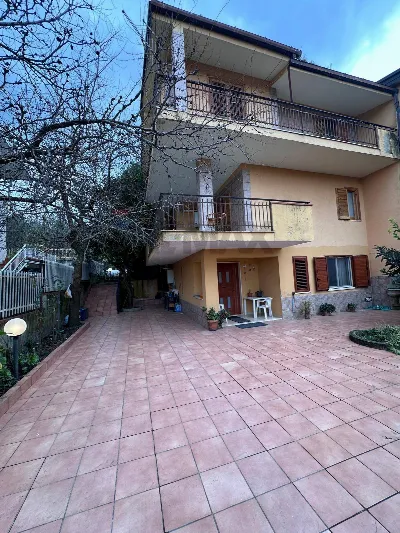Casa Indipendente in vendita a Mendicino - foto 1