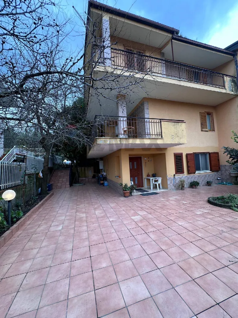 Casa Indipendente in vendita a Mendicino - foto 1