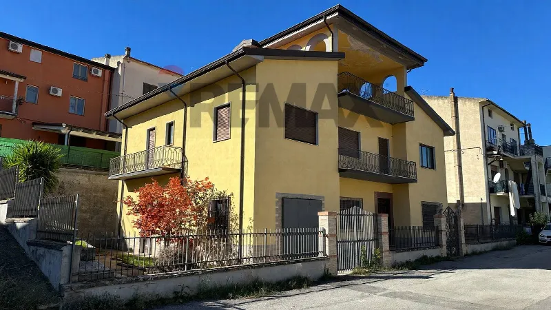 Villa in vendita ad Altomonte - foto 1