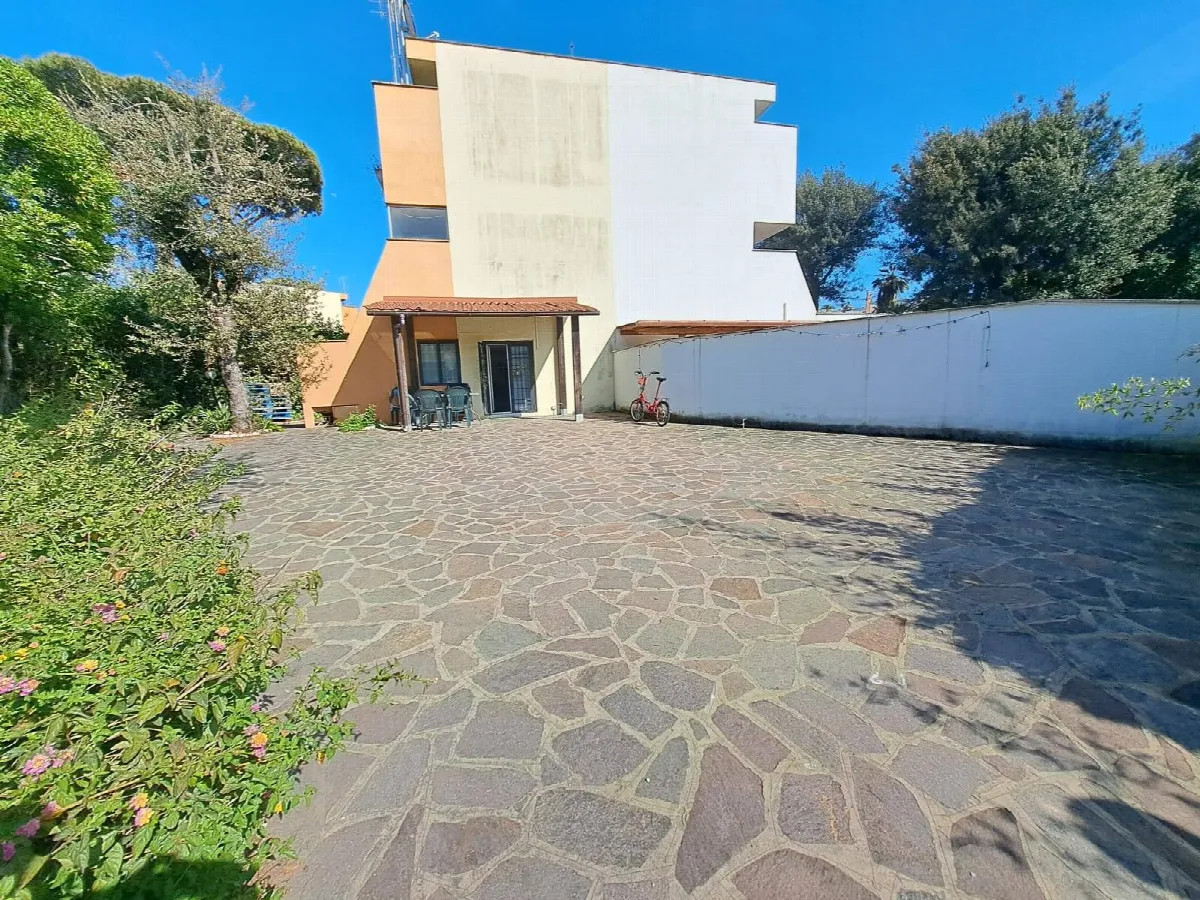 Villa in vendita a Fiumicino - foto 2