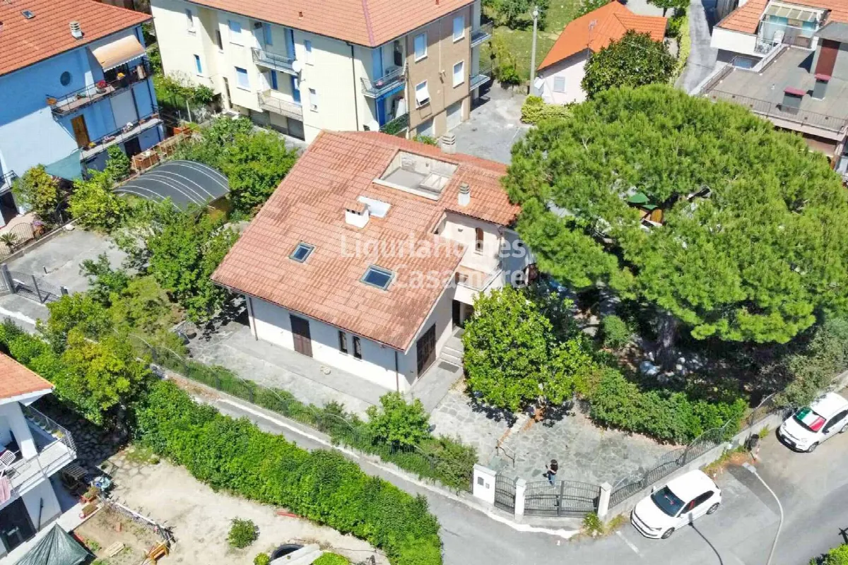 Villa in vendita a Loano - foto 2