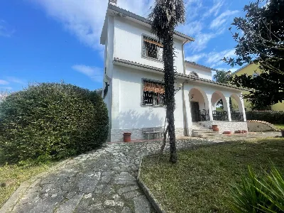 Villa a Campagnano di Roma