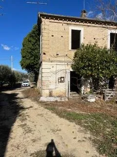 Rustico/Casale in vendita ad Alba Adriatic... - foto 7