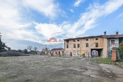 Rustico/Casale in vendita a Longhena - foto 1