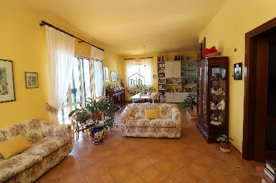Villa in vendita a Grottammare - foto 1