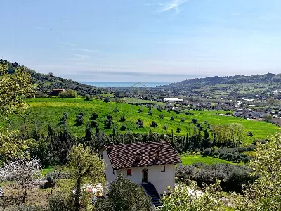 Rustico/Casale in vendita a Massignano - foto 1
