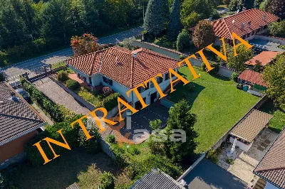 Villa a Castano Primo