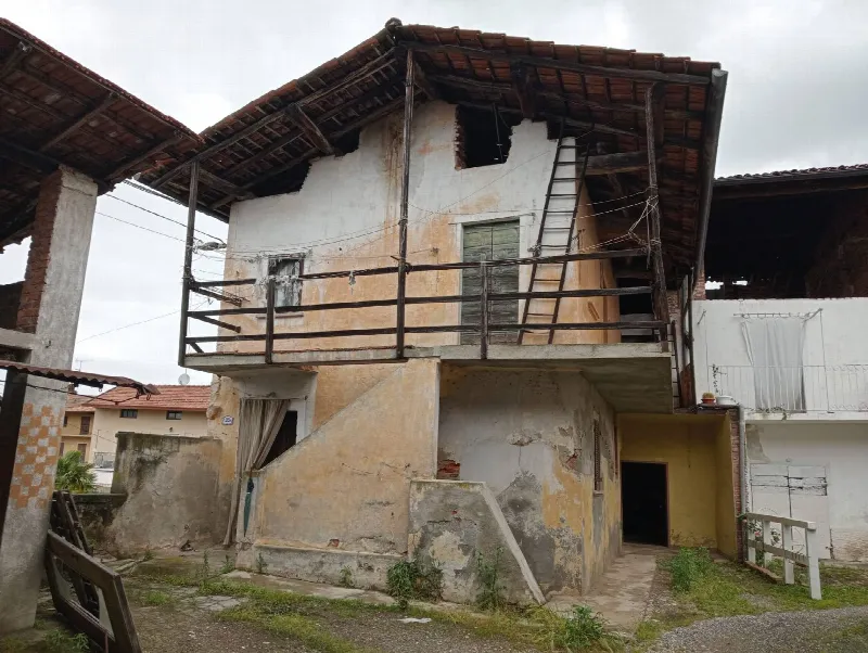 Rustico/Casale in vendita a Bogogno - foto 1